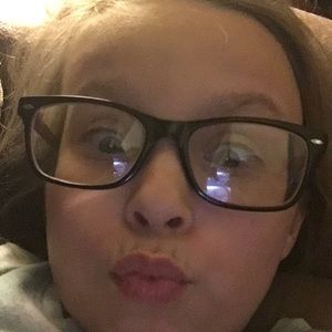 Meet your Posher, Bella